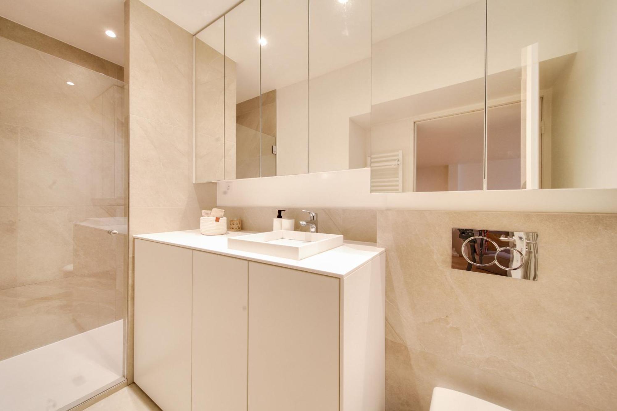 Grenoble/appt Moderne 2min Gare Et Hypercentre Appartement Grenoble